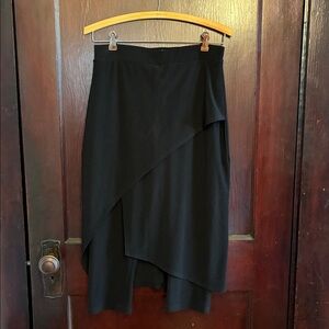 Simpli black knit short pareo skirt with cropped leggings, size 6 in EUC